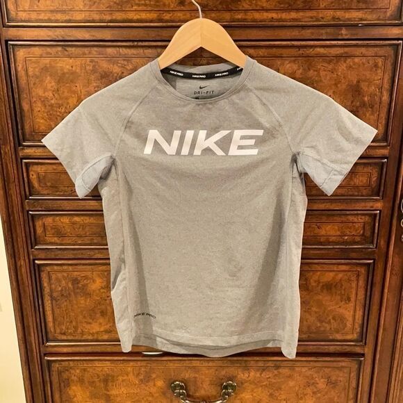 Nike Pro Fit Grey Tee shirt - Picture 1 of 6